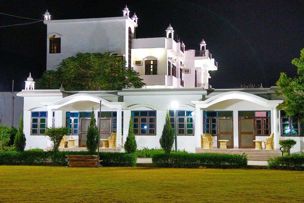 Gulmohar Sariska Resort Bairat Екстер'єр фото