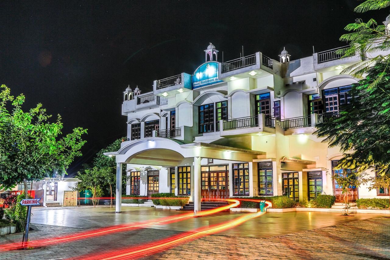 Gulmohar Sariska Resort Bairat Екстер'єр фото